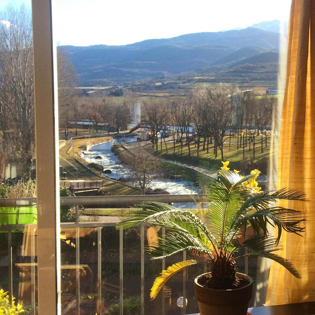 Casa Catharina Bed & Breakfast Ла Сеу д'Ургел Екстериор снимка